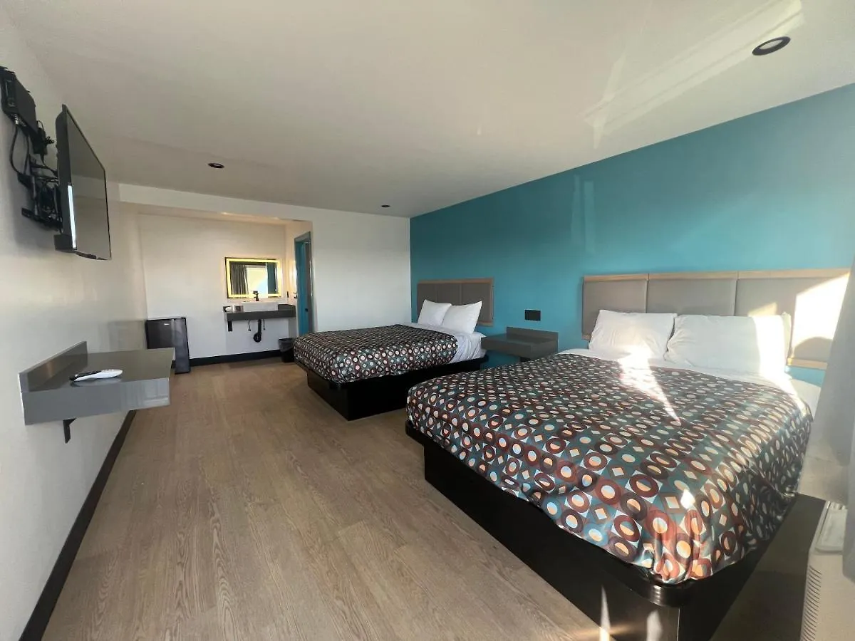 Palm Inn - Newly Renovated Rooms Inglewood 2*,  ABD